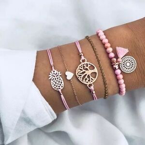 3/$30 💗 Round Stone Tassel Bracelet set